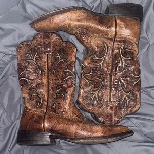 ARIAT - Mens size 8.5 exotic leather cowboy boot